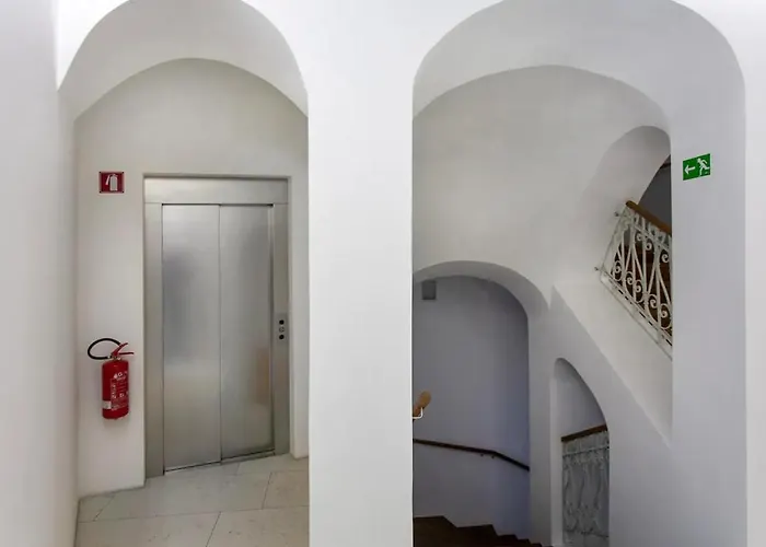 Address Deluxe Downtown * Laibach