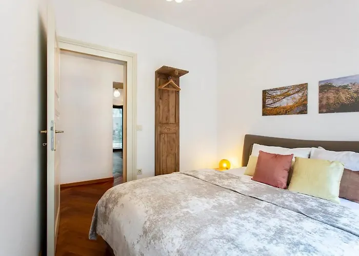 Address Deluxe Downtown Apartment