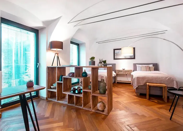 Address Deluxe Downtown *